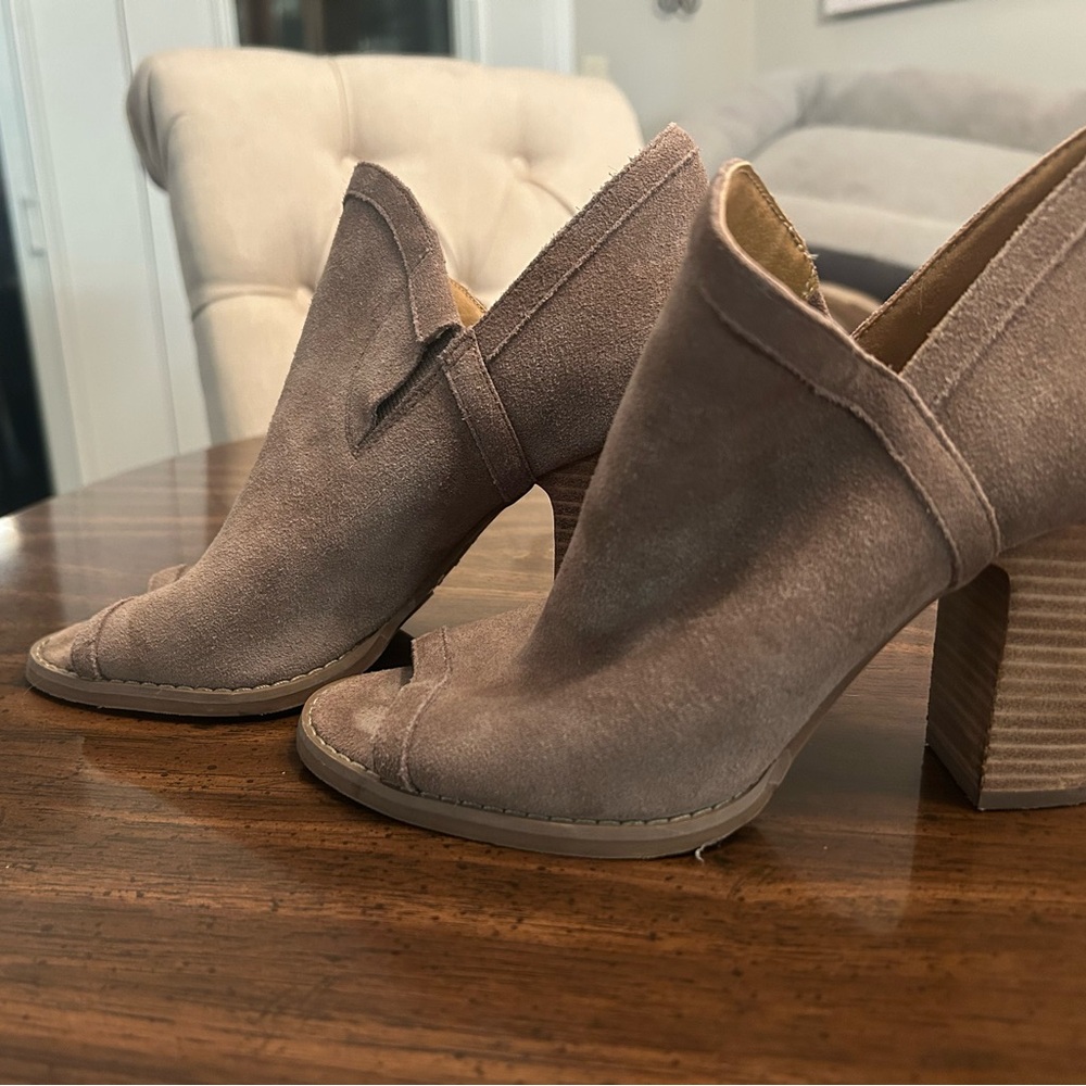 Lucky Brand Taupe Heeled Boots